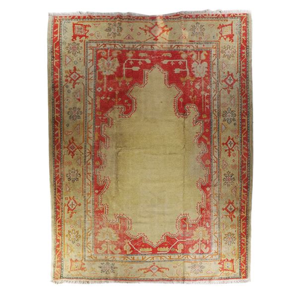 Tappeto area di Ushak