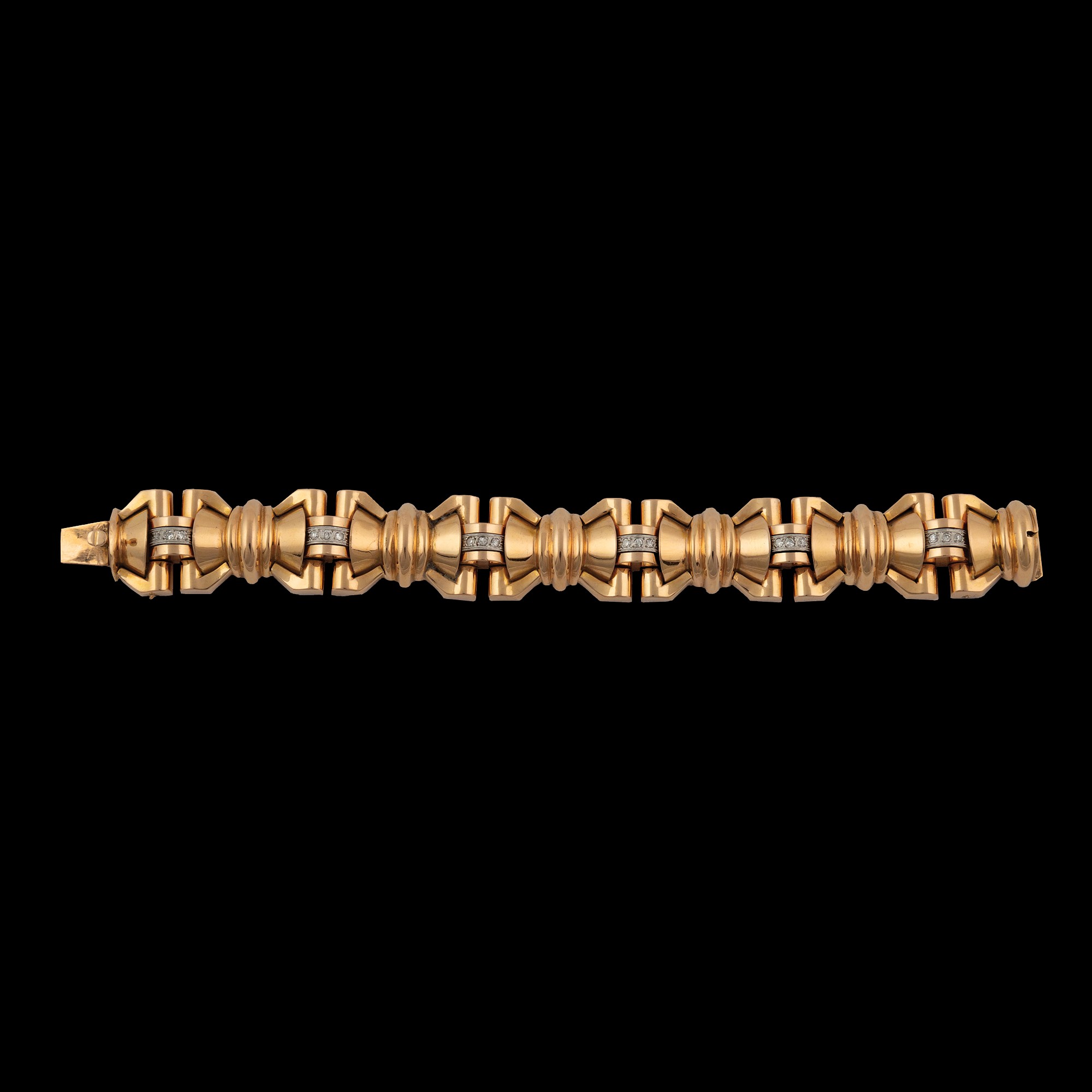 Bracciale a carroarmato in oro rosa 18kt. e platino con piccoli brillanti, anni '40