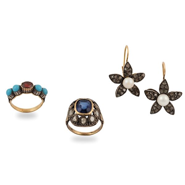 Due anelli in oro 18kt. e argento, anni '20