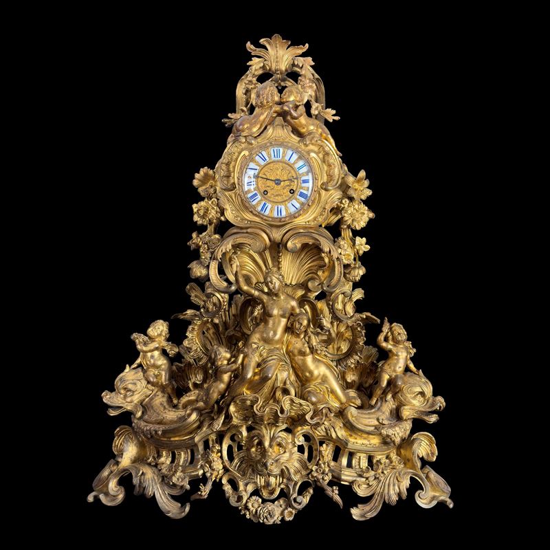 Pendola con figure allegoriche e coppia di candelabri in bronzo dorato, Francia, XIX secolo