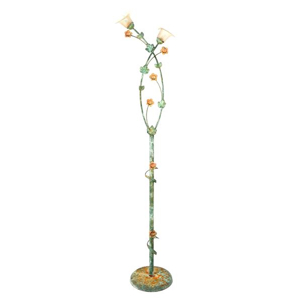 Piantana da terra in ferro battuto dipinto in verde