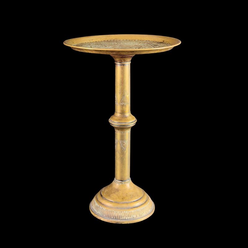Gueridon in ottone, arte araba, inizi del XX secolo