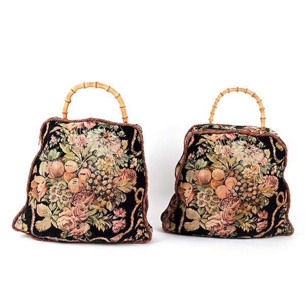 Coppia di borsoni in tessuto gobelin