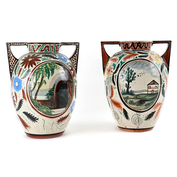 Due vasi biansati in ceramica, Ceramica Mastro Giorgio