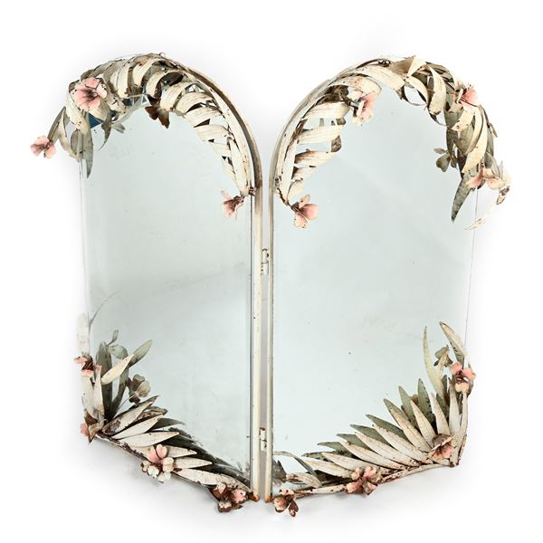 Specchiera a due ante in ferro battuto e laccato