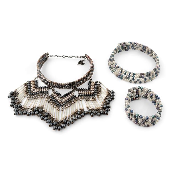 Un collier de chien UNITO a una demi-parure