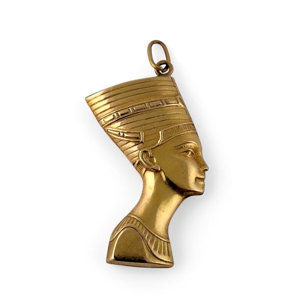 Pendente sbalzato a profilo di Nefertiti