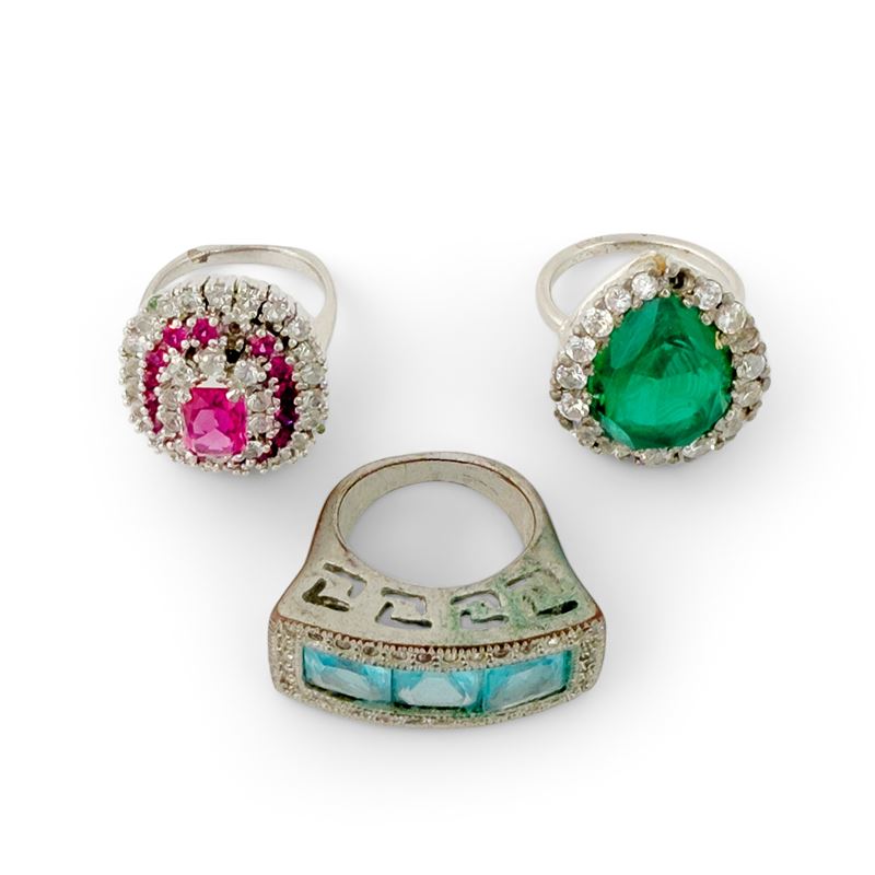 Tre anelli argentati