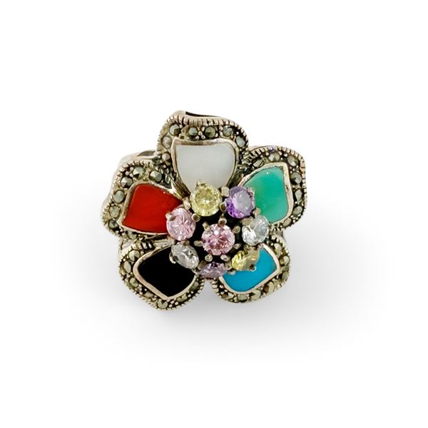 Anello a margherita argentato