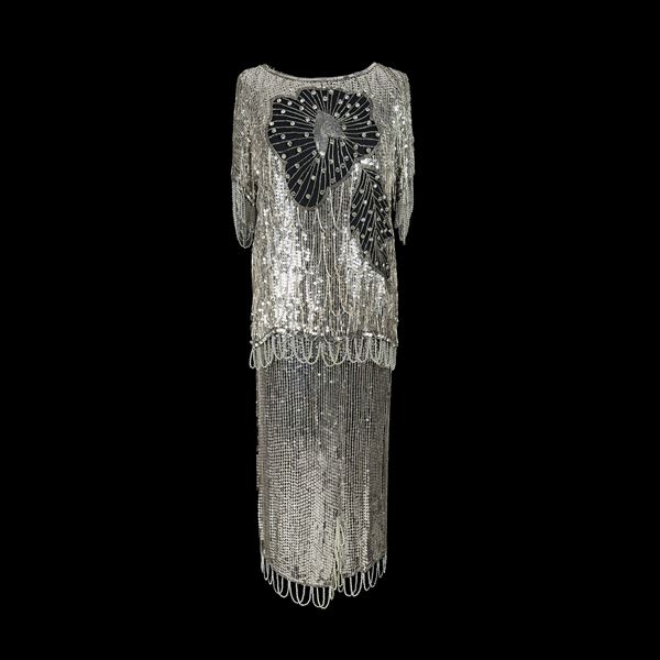 Completo in crêpe nero