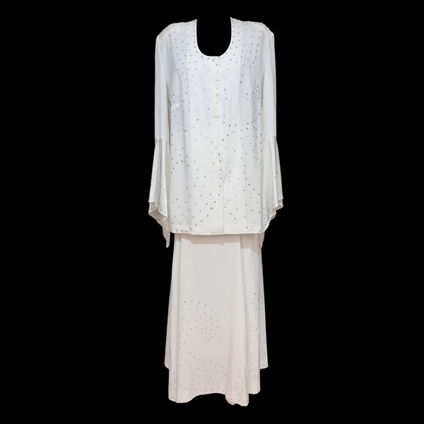 Completo in tessuto bianco