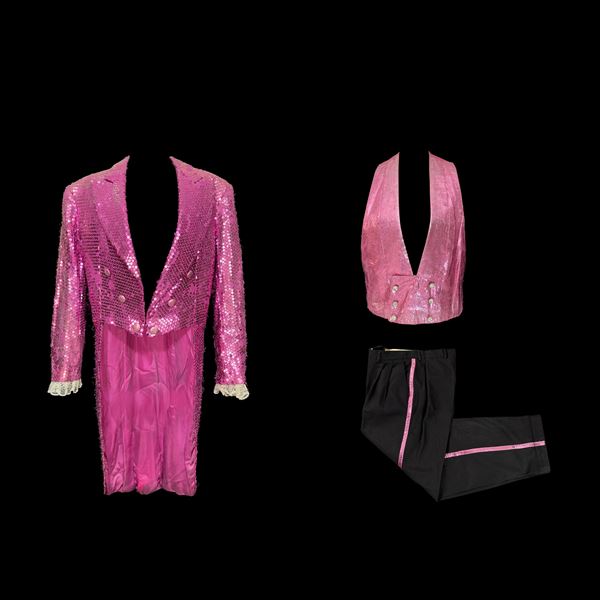 Completo di scena in lurex fucsia