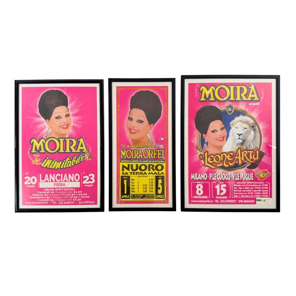 Tre locandine incorniciate di spettacoli circensi di Moira Orfei