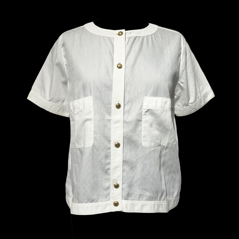 Chanel, Blusa in cotone bianco con bottoni dorati