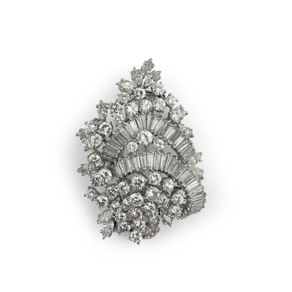 Spilla in oro bianco 18kt.