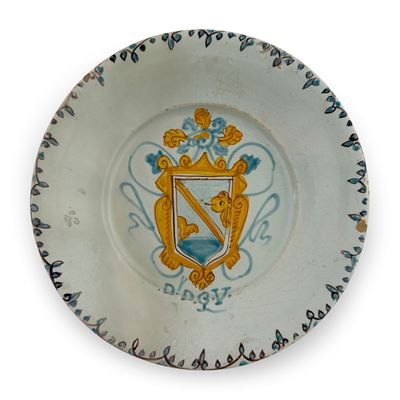 Piatto in Maiolica, Puglia, XVIII Secolo