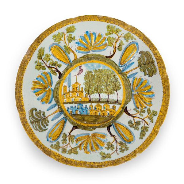 Alzata in maiolica, Laterza, XVIII secolo