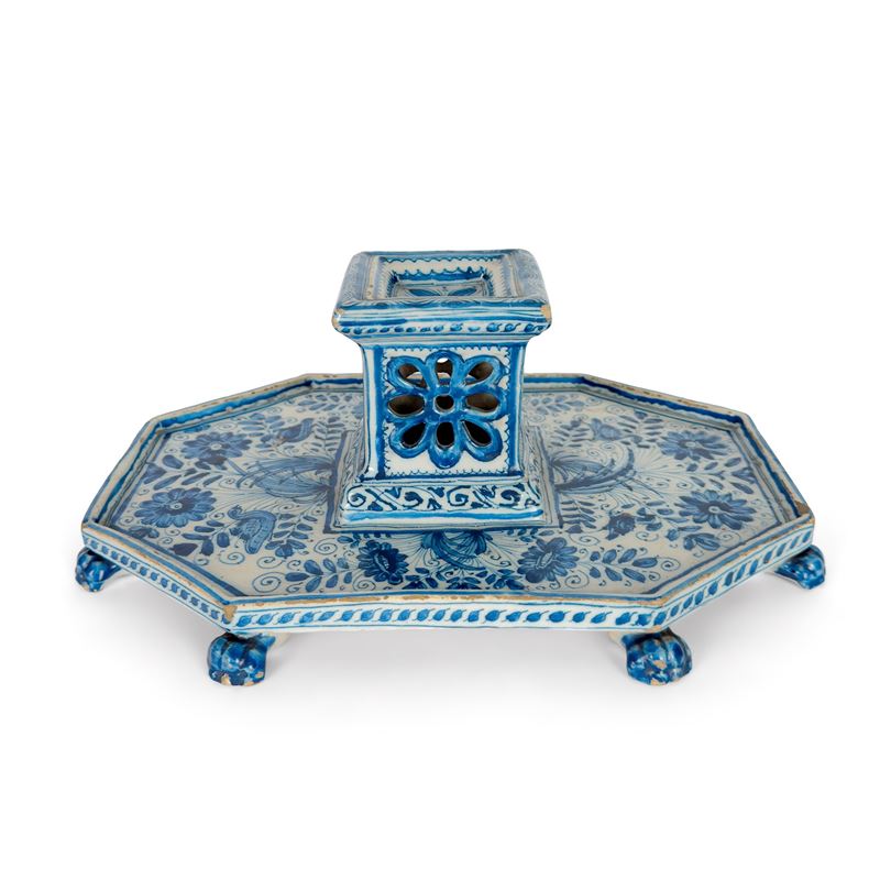 Saliera in Maiolica Blu, Savona, XVII Secolo
