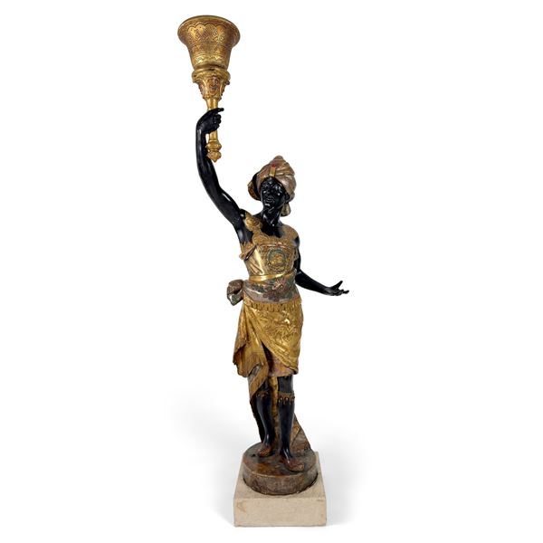 Moro reggitorcia in legno laccato, dorato e policromo, Venezia, XIX secolo