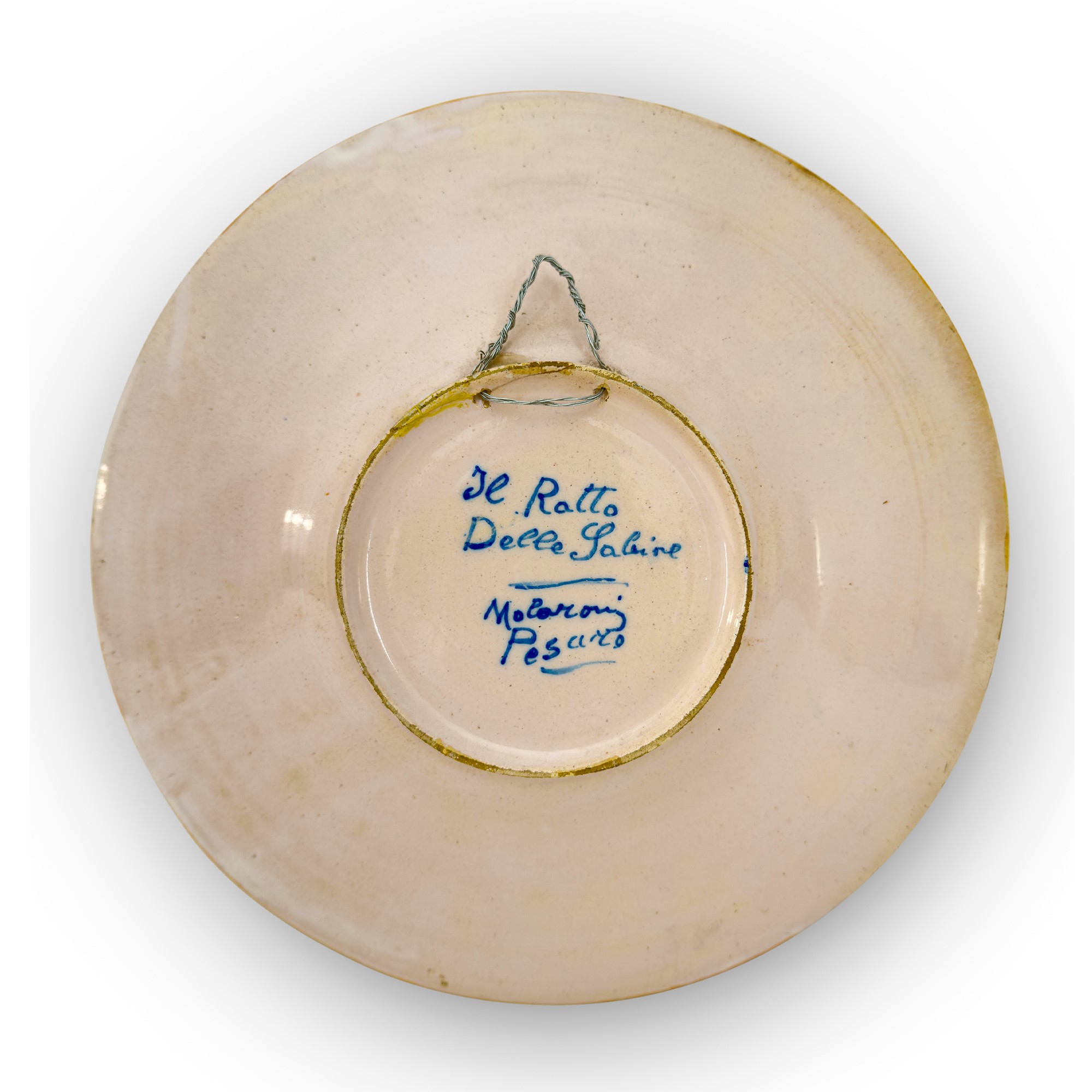 Due piatti istoriati in maiolica policroma, uno Pesaro, Molaroni