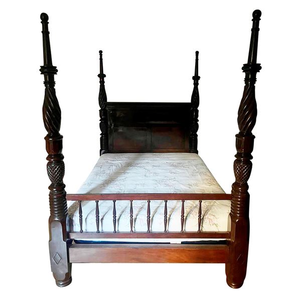 Letto matrimoniale in mogano, Arte coloniale, XIX secolo