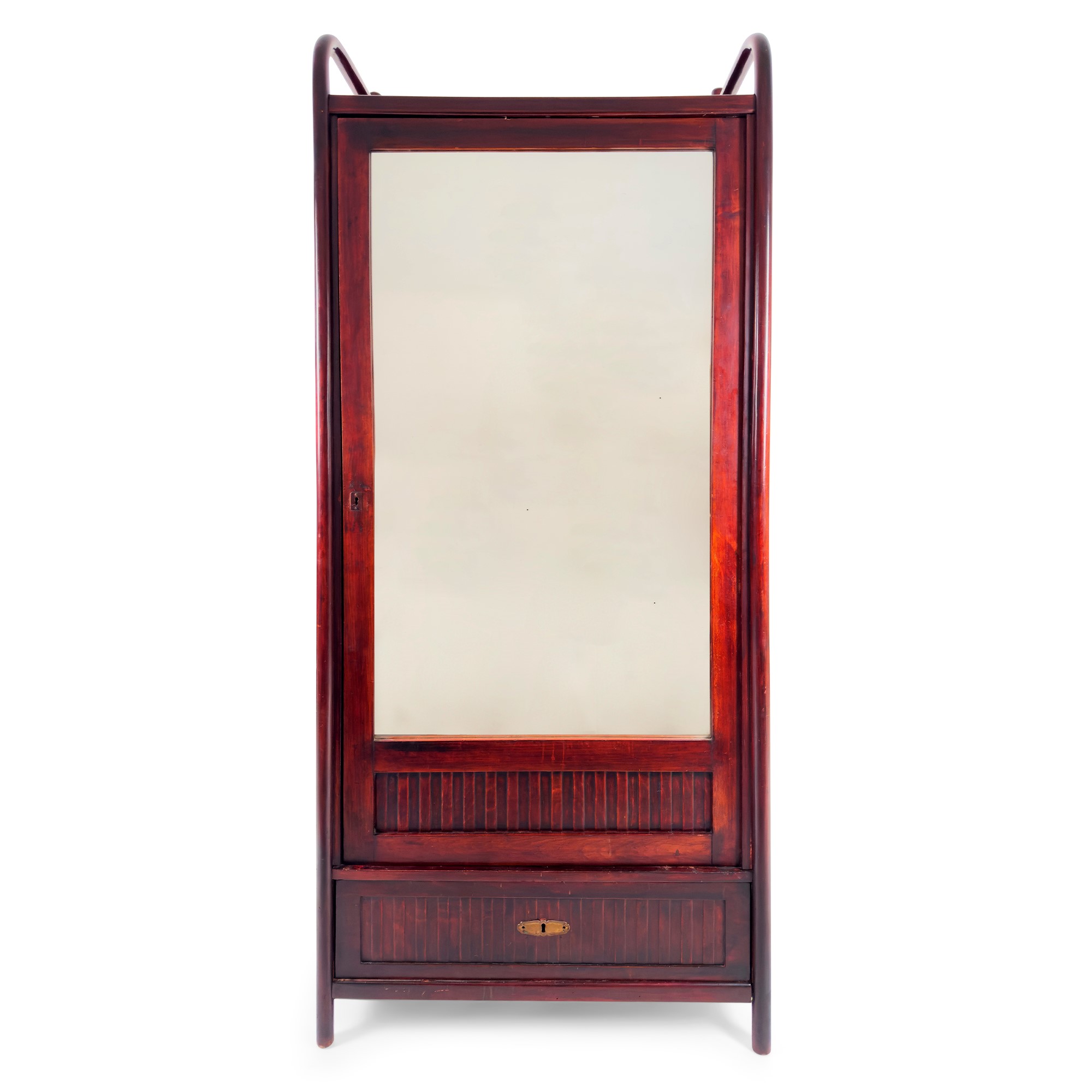 Armadio e coppia di comodini in faggio tinto mogano, Thonet