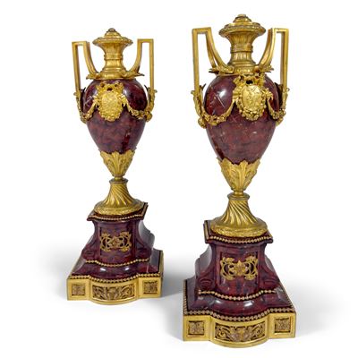 Coppia di Vasi in Marmo Rosso Griotte e Bronzo Dorato, Francia, Henry Picard (1831-1864)