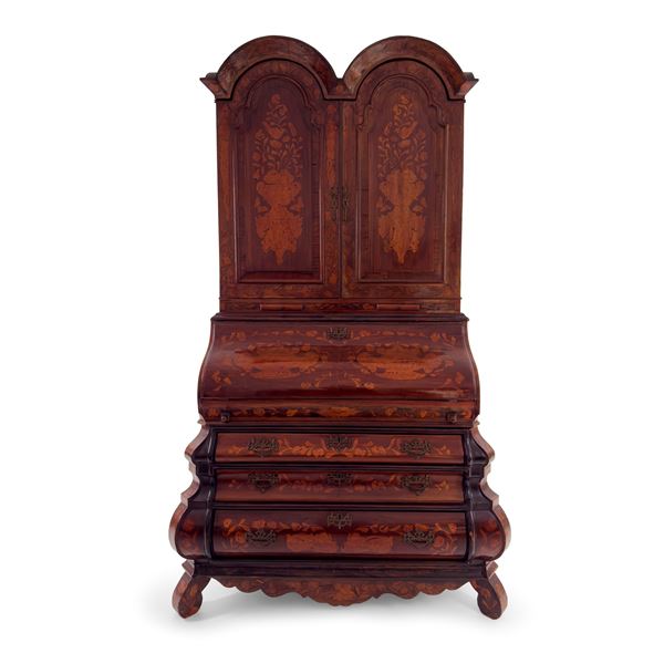 Trumeau lastronato in noce, Olanda, XIX secolo