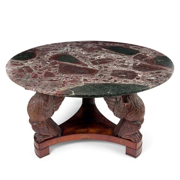 Tavolo di noce, XIX secolo