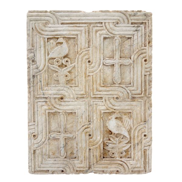 Pannello in marmo bianco