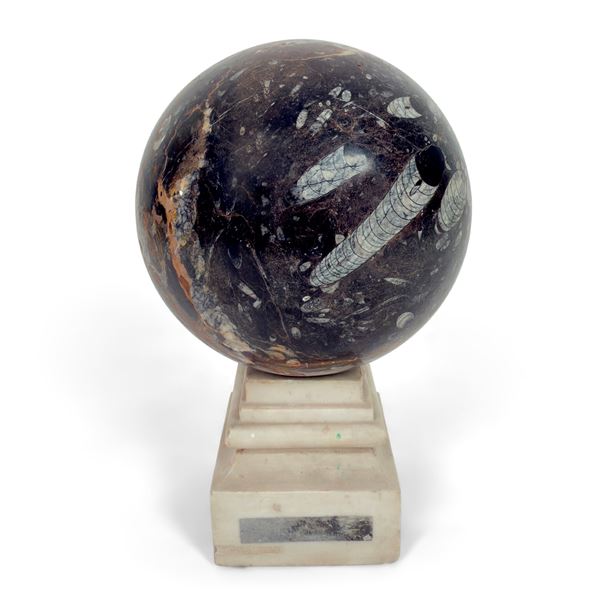 Sfera in marmo lumachella