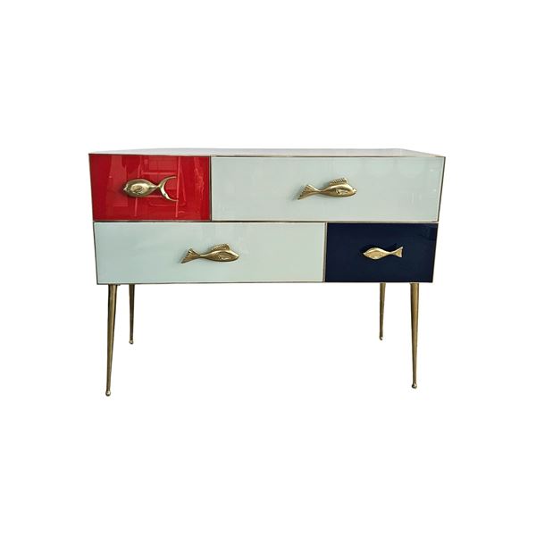 Cassettone di forma parallelepipeda in legno rivestito in vetro bianco, rosso e blu  - Asta L'eternità è il mare mischiato con il sole - Bolli & Romiti - Casa d'Aste in Roma