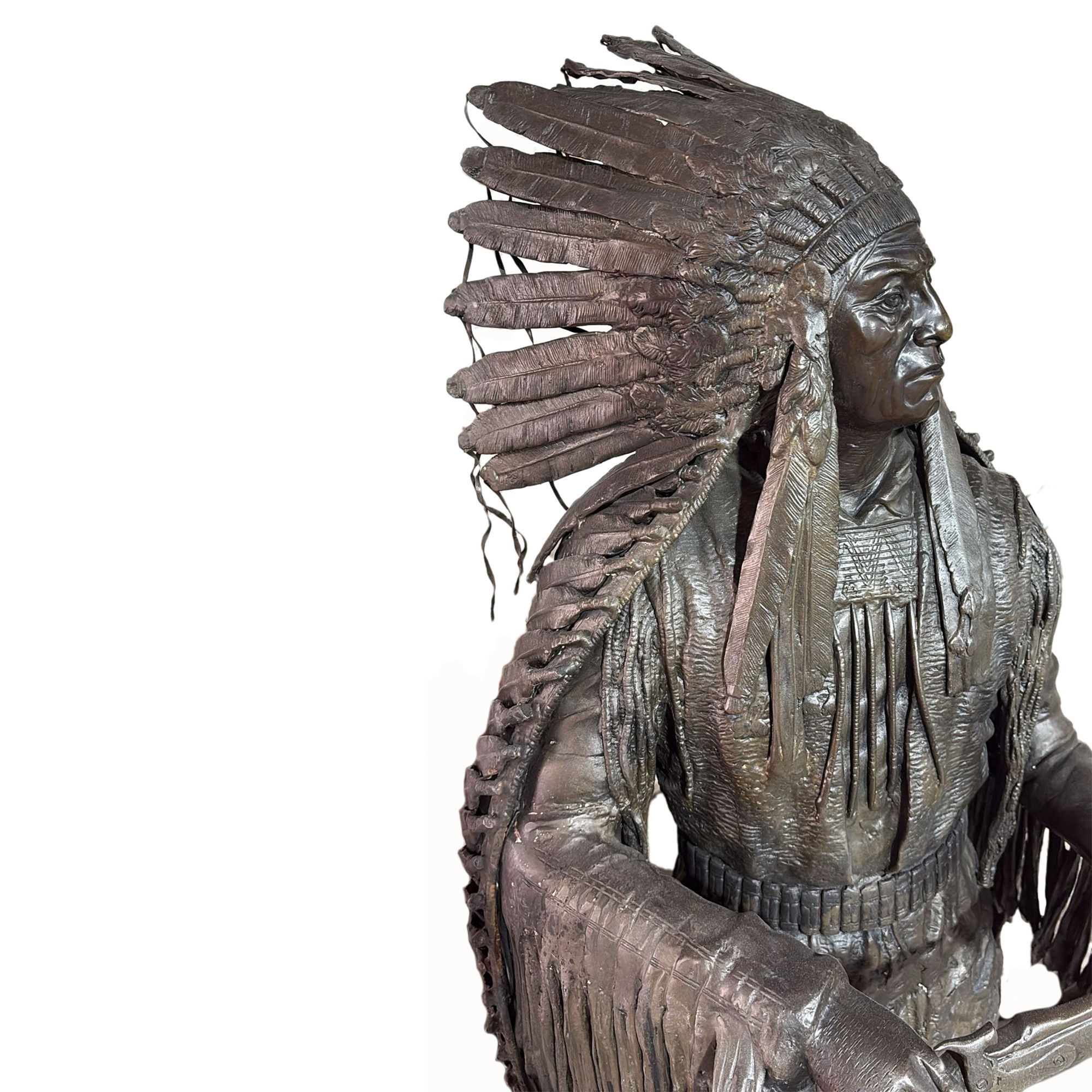 Scultore Non Identificato, Indiano con Fucile in Bronzo Patinato