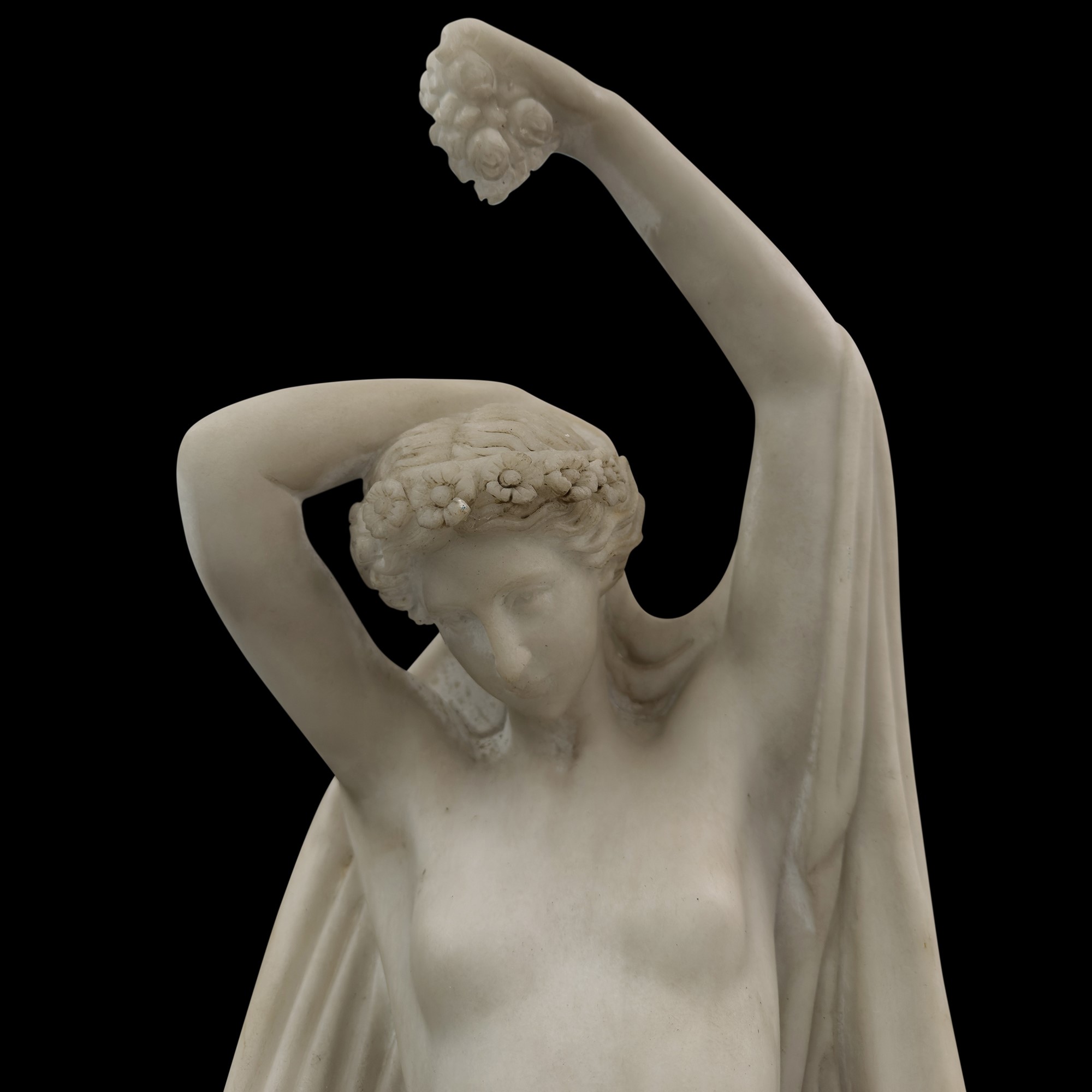 Scultori anonimi, Coppia di sculture muliebri in marmo bianco raffiguranti Il Giorno e La Notte