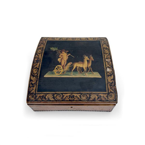 Cofanetto in legno di forma quadrata, Arte sorrentina, XIX secolo