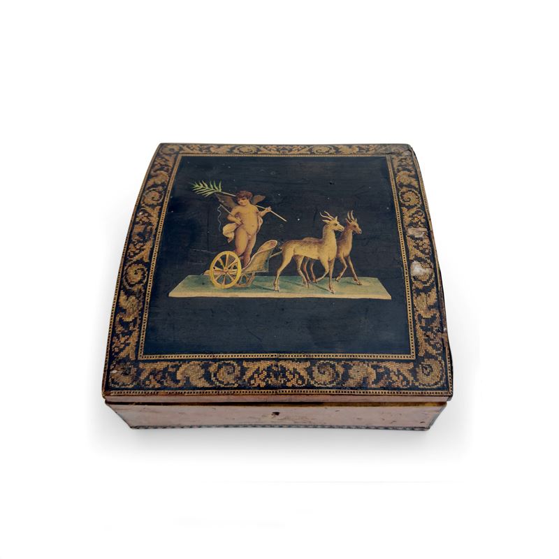 Arte Sorrentina, Cofanetto in legno intarsiato, XIX secolo