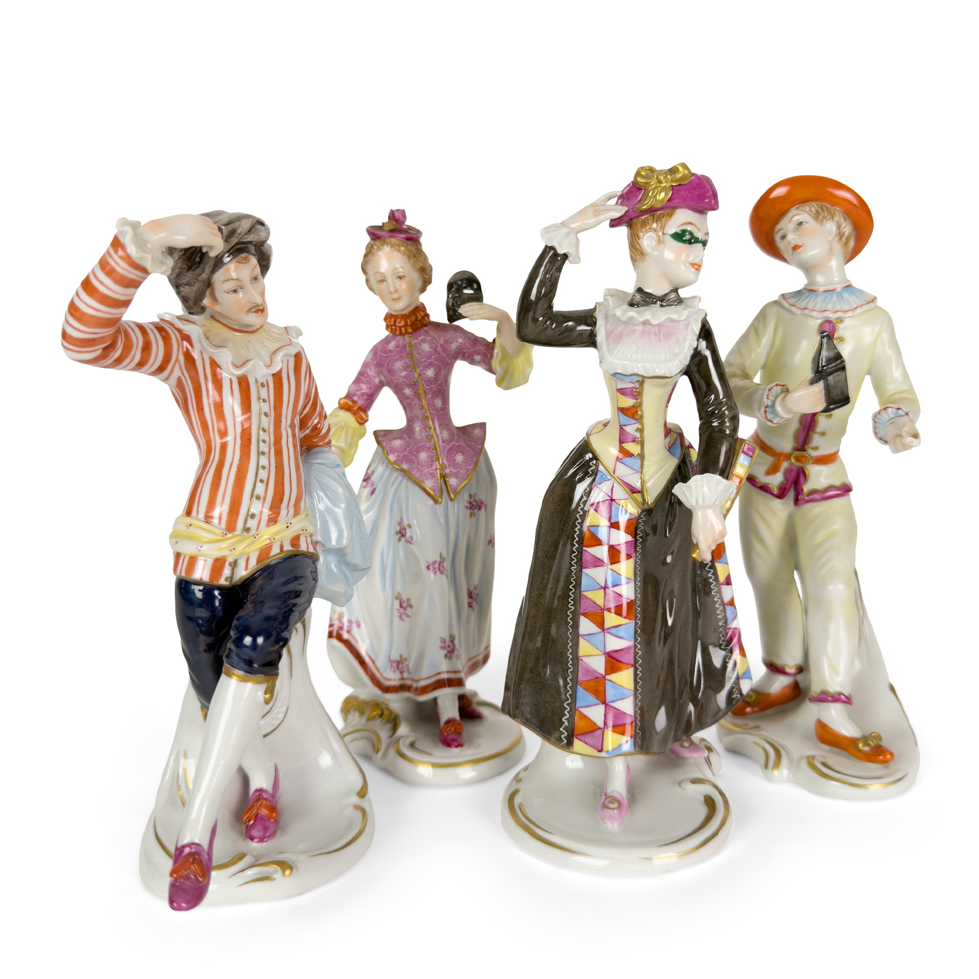 Quattro sculture in porcellana policroma