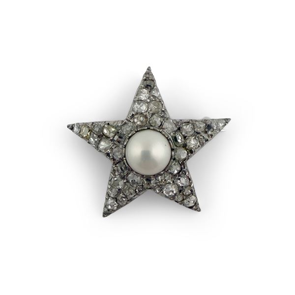 Spilla/ciondolo in oro bianco 18kt., anni '60