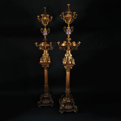 Coppia di flambeaux monumentali in bronzo dorato, Francia, XIX secolo