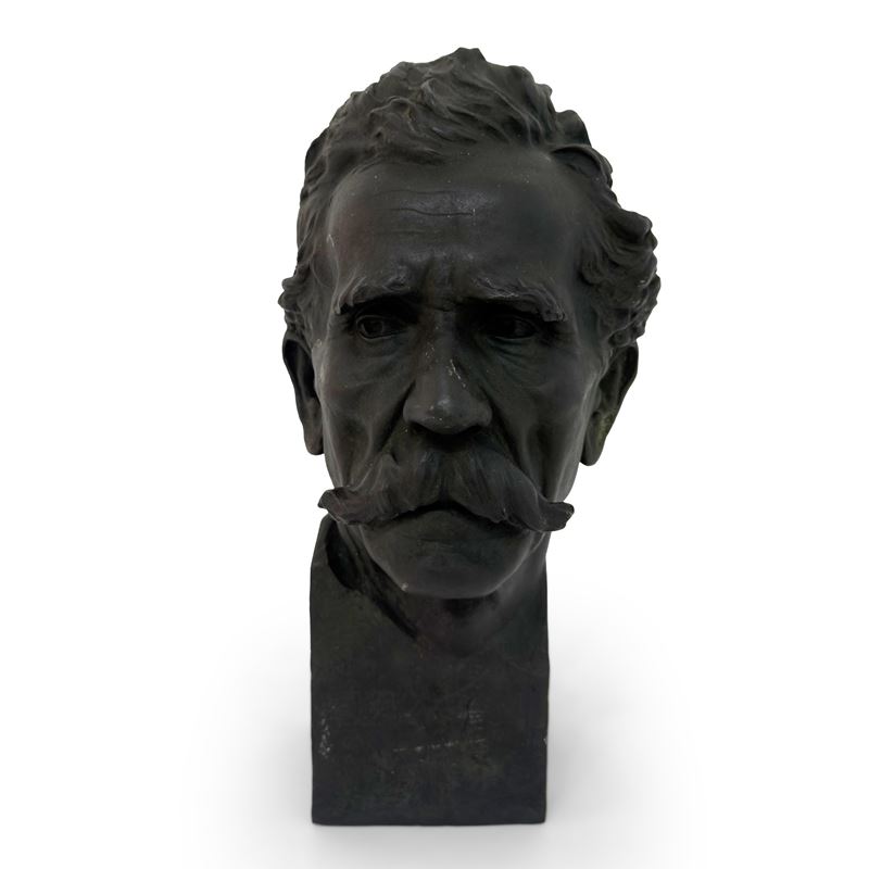 Torquato Tamagnini, Un colonizzatore, bronzo patinato, h. 43 cm