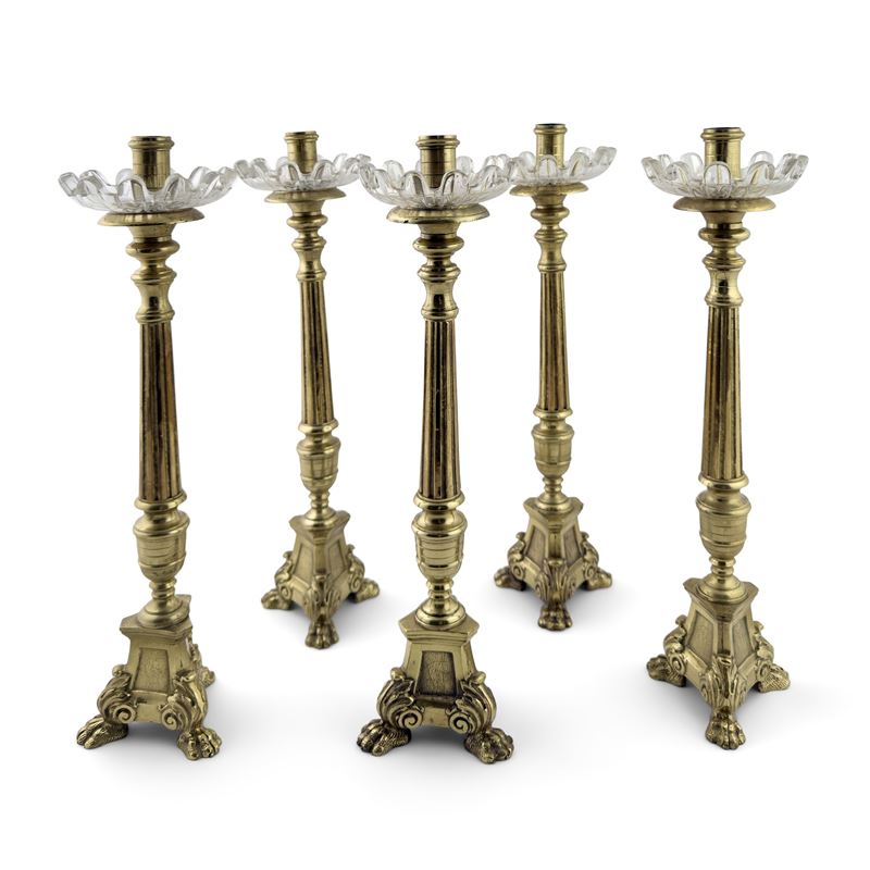 Cinque candelieri in bronzo e metallo dorato, XIX secolo