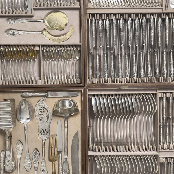 Importante ed elegante servizio di posate in argento, Germania, inizi del XX secolo