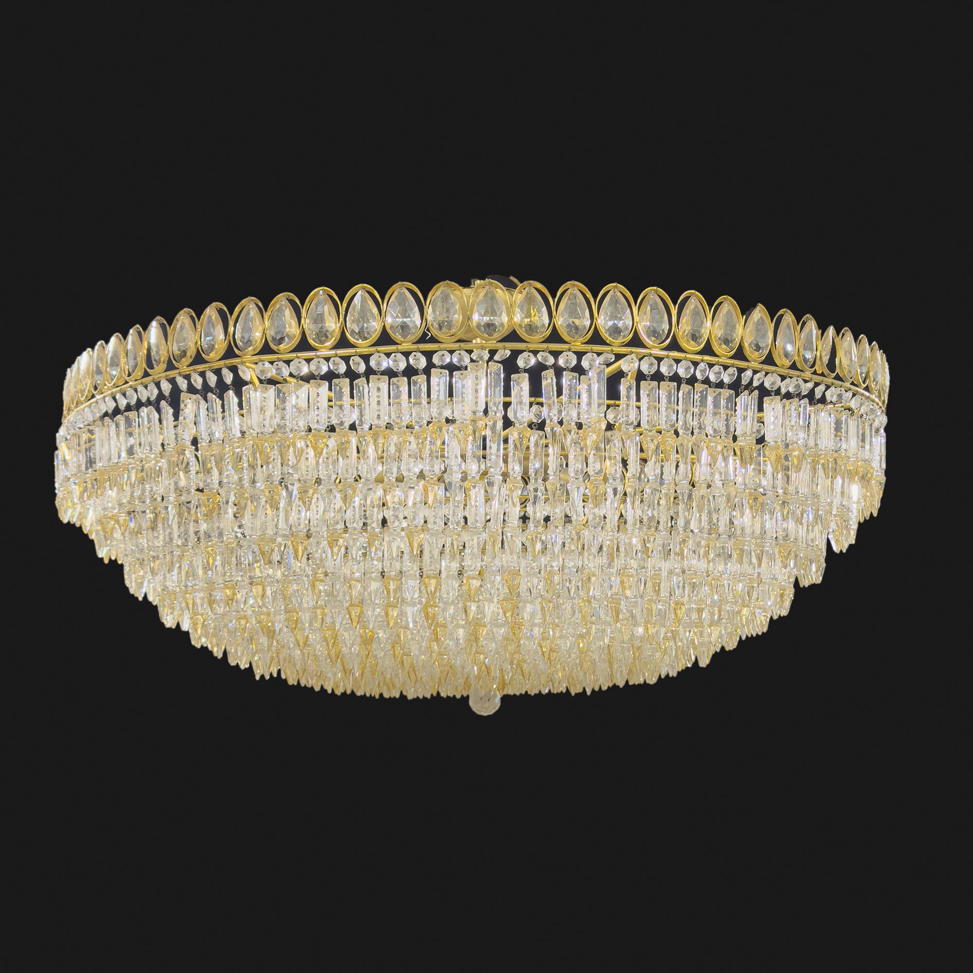 Coppia di lampadari di forma circolare, Murano