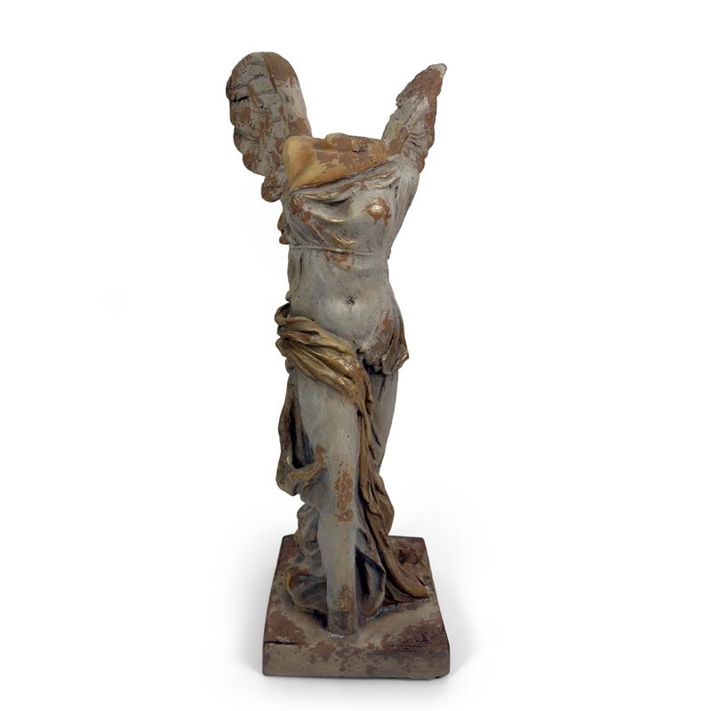 Nike di Samotracia in terracotta a patina bianca, XIX secolo