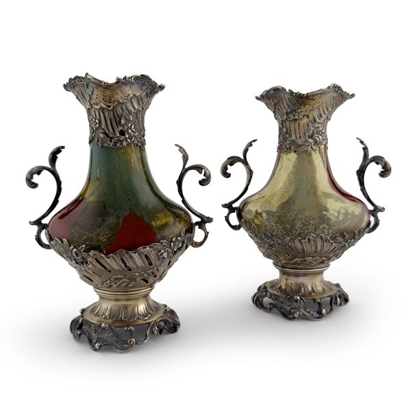 Coppia vasi in vetro policromo montati in argento, Parigi, Alphonse Debain (1833-1911)