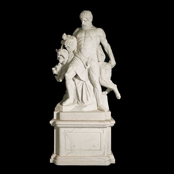 Ercole cattura Cerbero, grande gruppo in marmo bianco