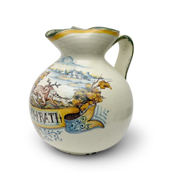 Grande brocca in maiolica bianca e policroma