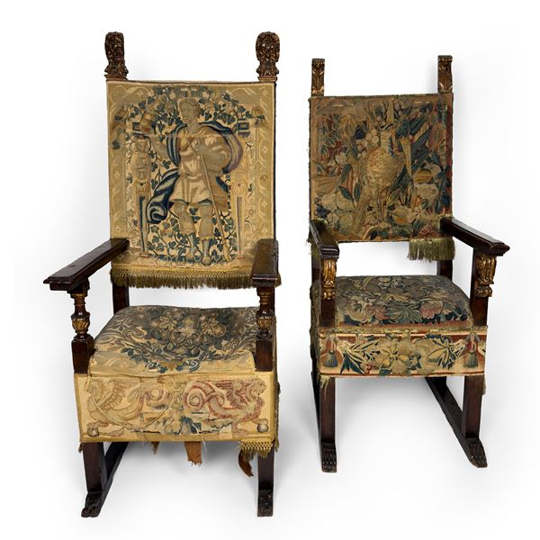 Due seggioloni di noce, XVII secolo