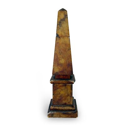 Obelisco in alabastro dipinto a finto marmo, inizi del XIX secolo
