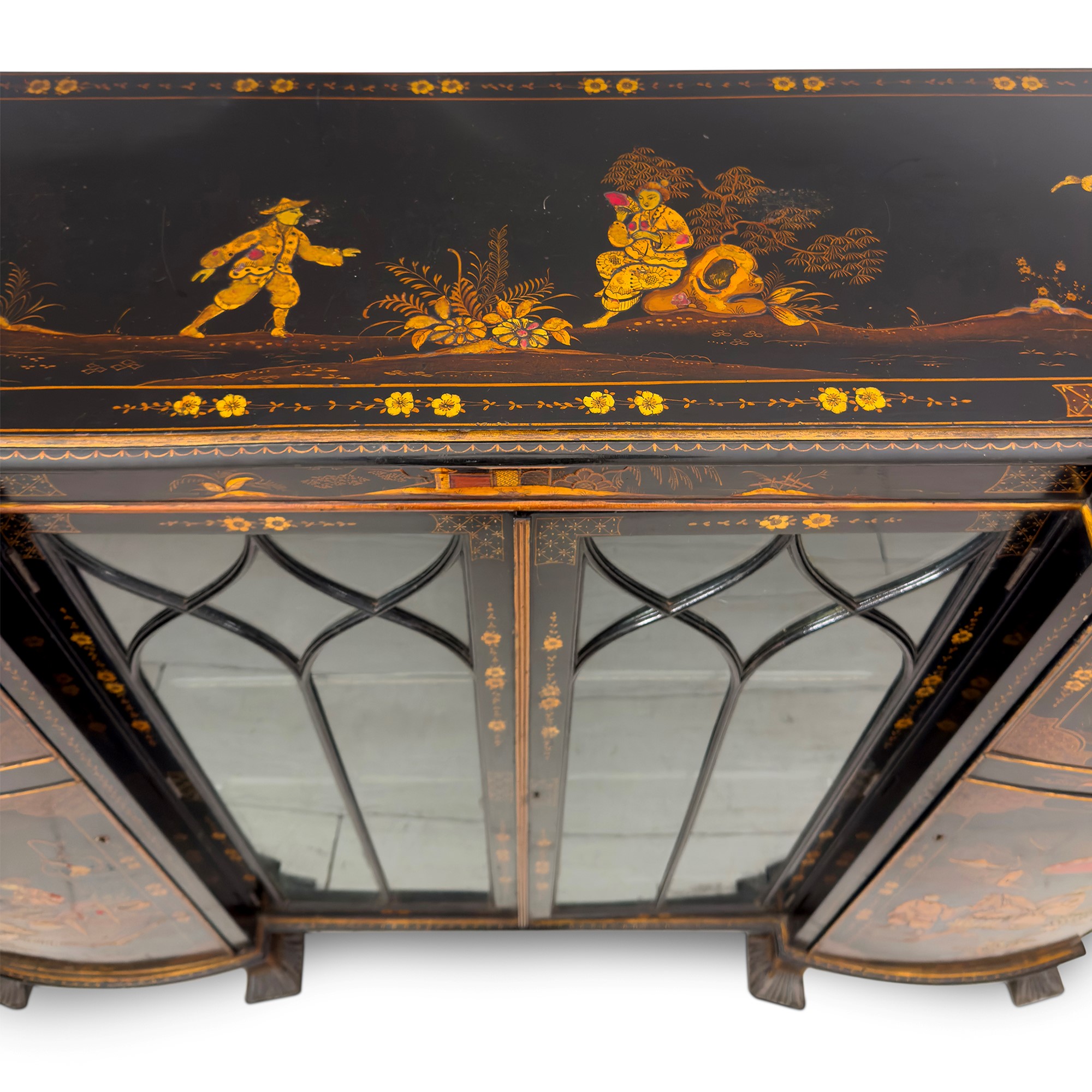 Credenza in legno laccato nero e dorato, Inghilterra, XIX secolo